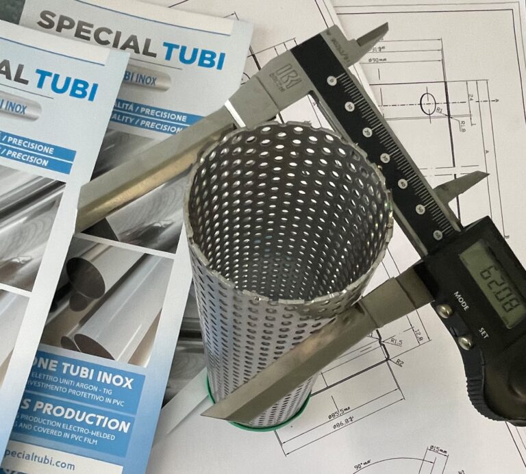 Strumenti di misurazione e controllo qualità tubi acciaio inox Special Tubi